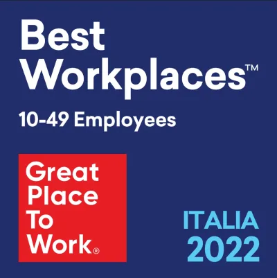 Badge della certificazione Best Workplaces Italia 2022 rilasciata da Great Place to Work per la categoria 10-49 dipendenti.